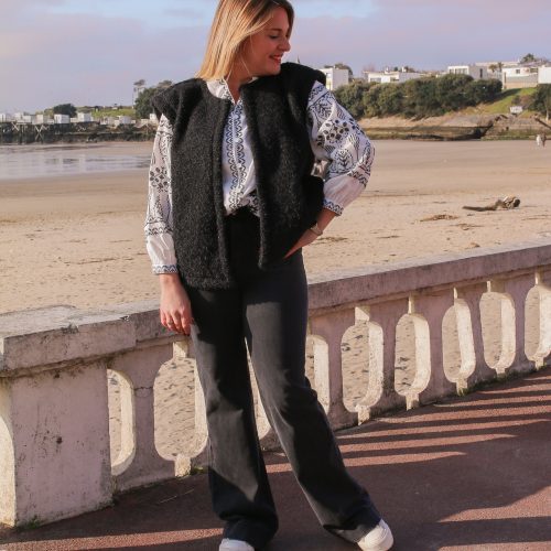Jean Elena gris